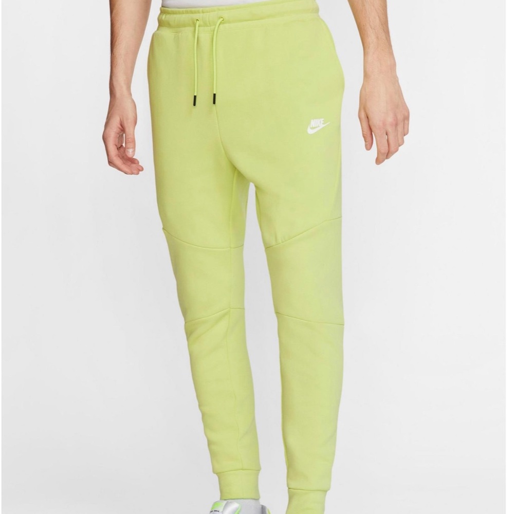 Nike Tech fleece pants (Size M)